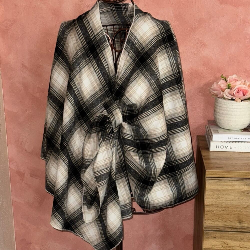 Plaid Twist Front Poncho Wrap Black White Tan Tartan Shawl Cape Large